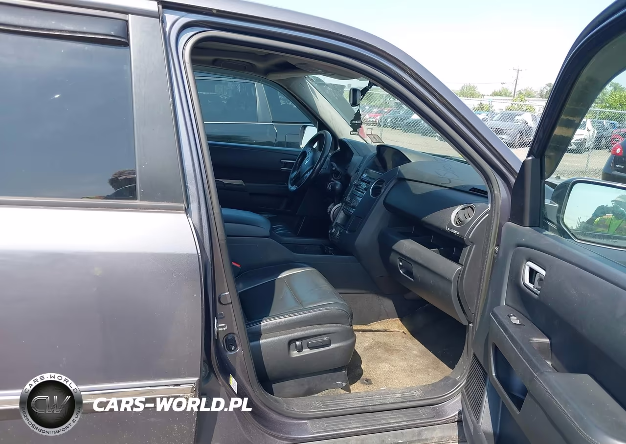 2015 Honda Pilot Touring VIN:5FNYF4H99FB027249 - 5