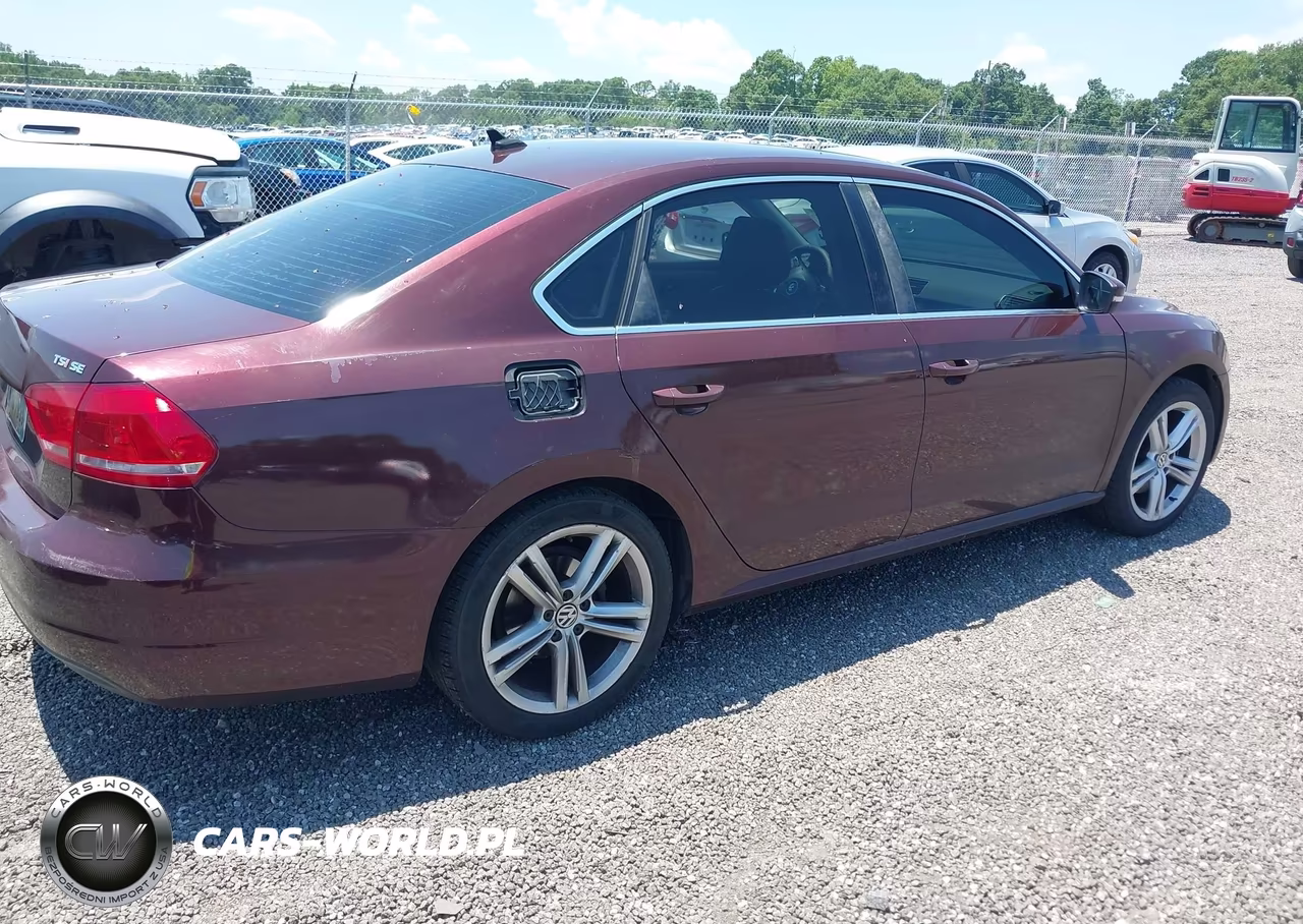 2014 Volkswagen Passat 1.8T Se VIN:1VWBT7A39EC051873 - 4