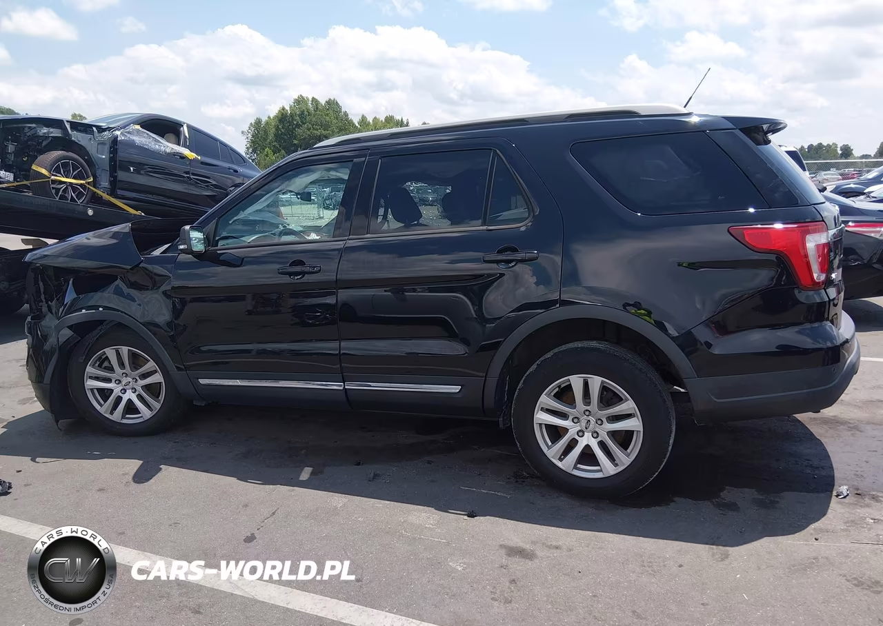 2019 Ford Explorer Xlt VIN:1FM5K8D81KGA25235 - 14