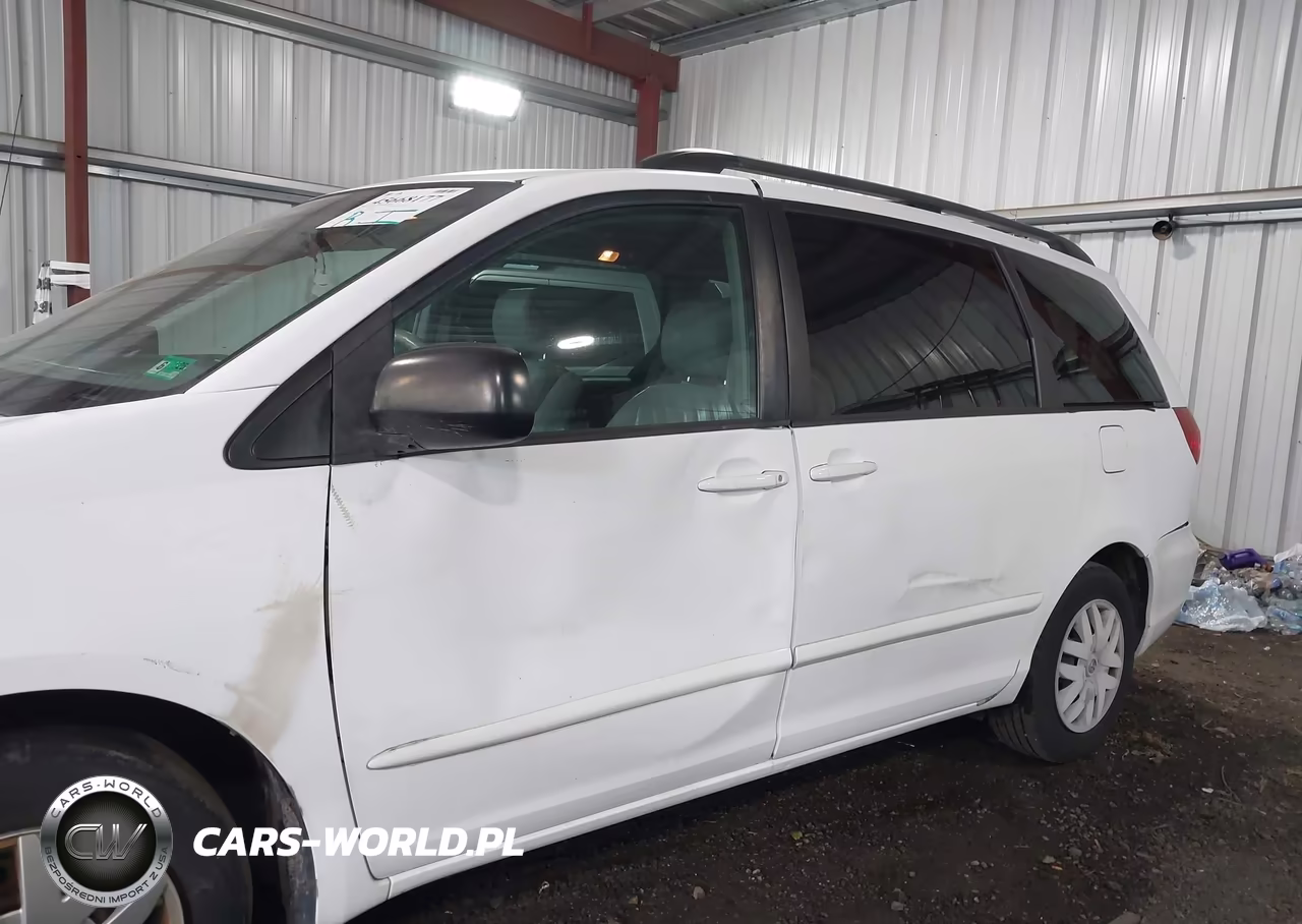 2010 Toyota Sienna Le VIN:5TDKK4CC2AS303800 - 6