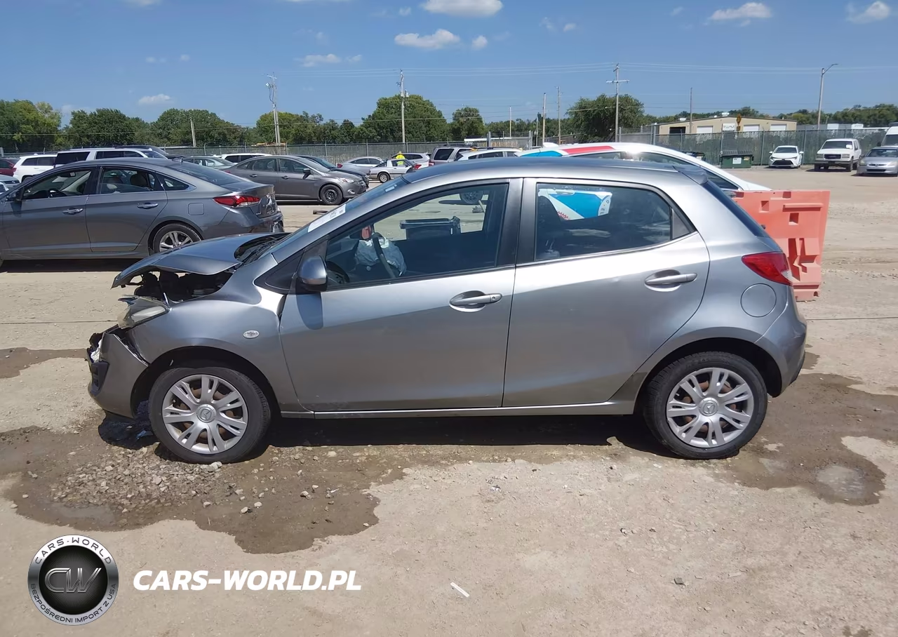 2013 Mazda Mazda2 Sport VIN:JM1DE1KYXD0170271 - 14