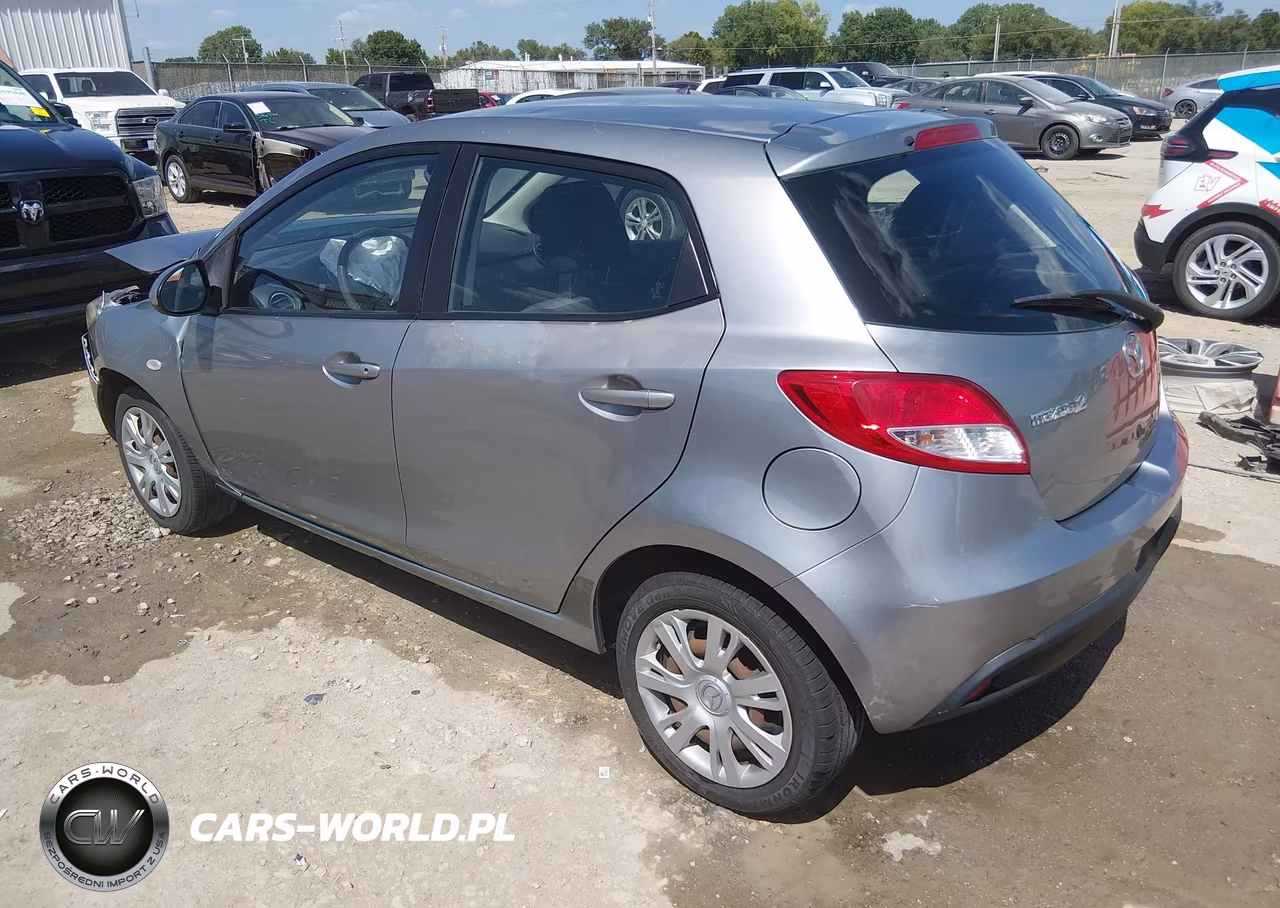 2013 Mazda Mazda2 Sport VIN:JM1DE1KYXD0170271 - 3