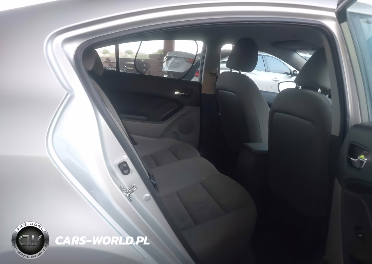 2015 Kia Forte Lx VIN:KNAFK4A63F5371533 - 8