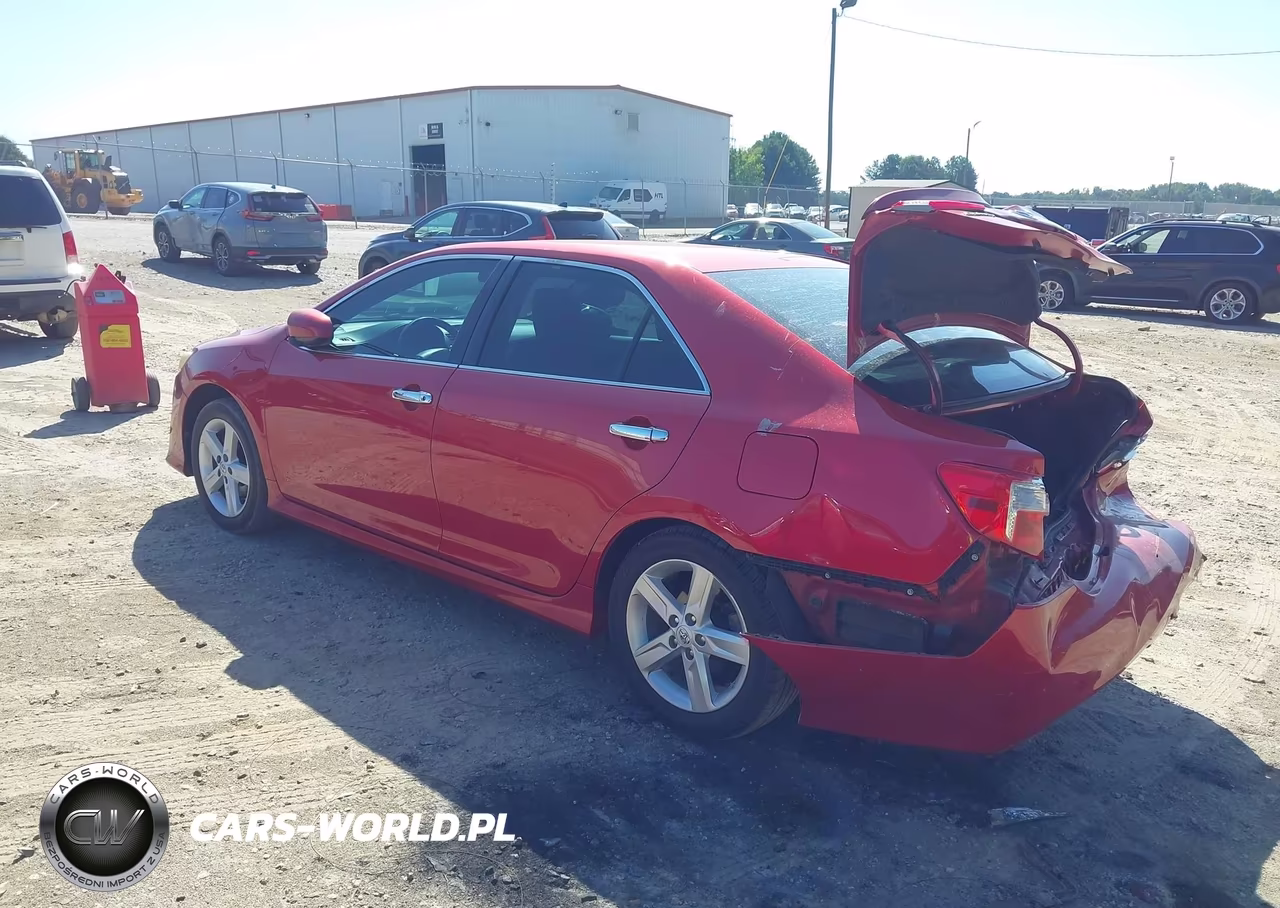 2014 Toyota Camry Se VIN:4T1BF1FK4EU789724 - 3