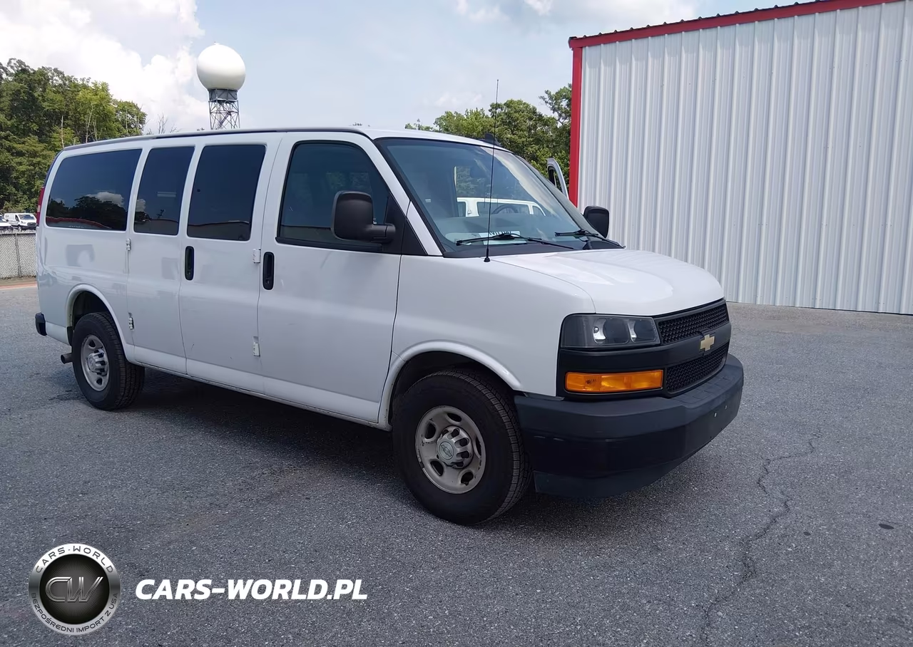 2018 Chevrolet Express 2500 Ls – zdjęcie 1 z 17