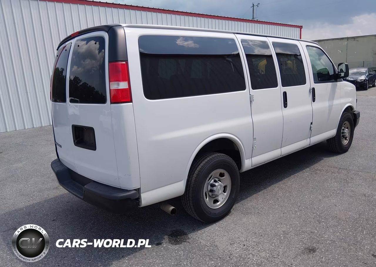 2018 Chevrolet Express 2500 Ls VIN:1GAWGEFG9J1260666 - 4