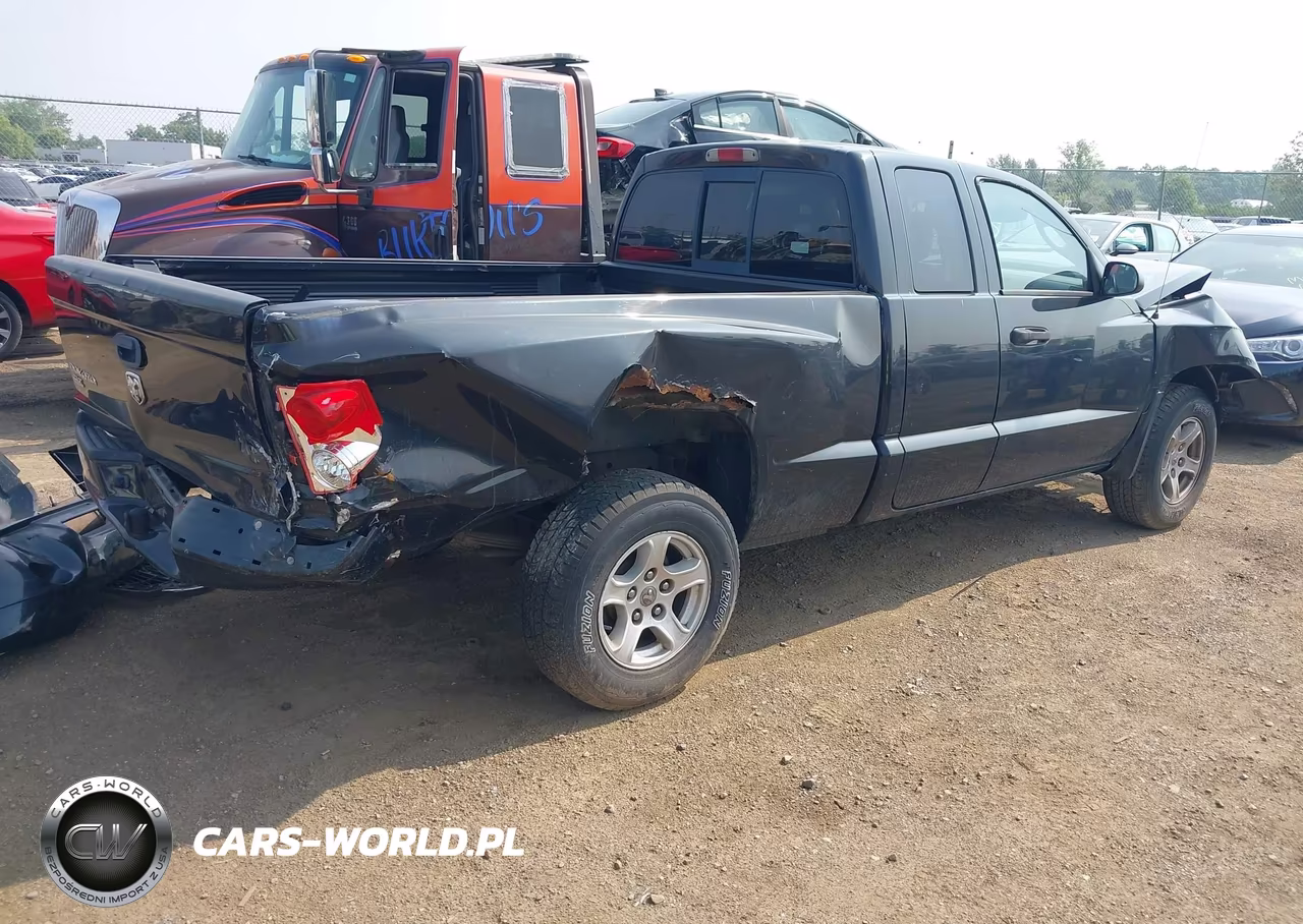 2007 Dodge Dakota Slt VIN:1D7HE42K67S162018 - 4