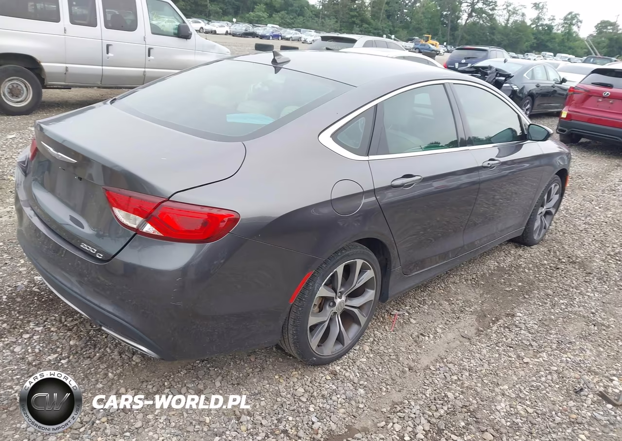 2015 Chrysler 200 C VIN:1C3CCCCG2FN545681 - 4