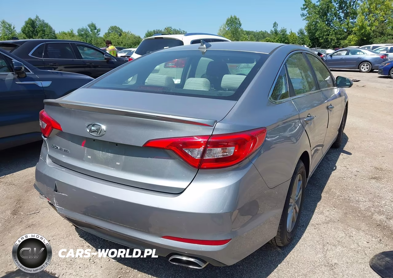 2015 Hyundai Sonata Se VIN:5NPE24AFXFH002246 - 4