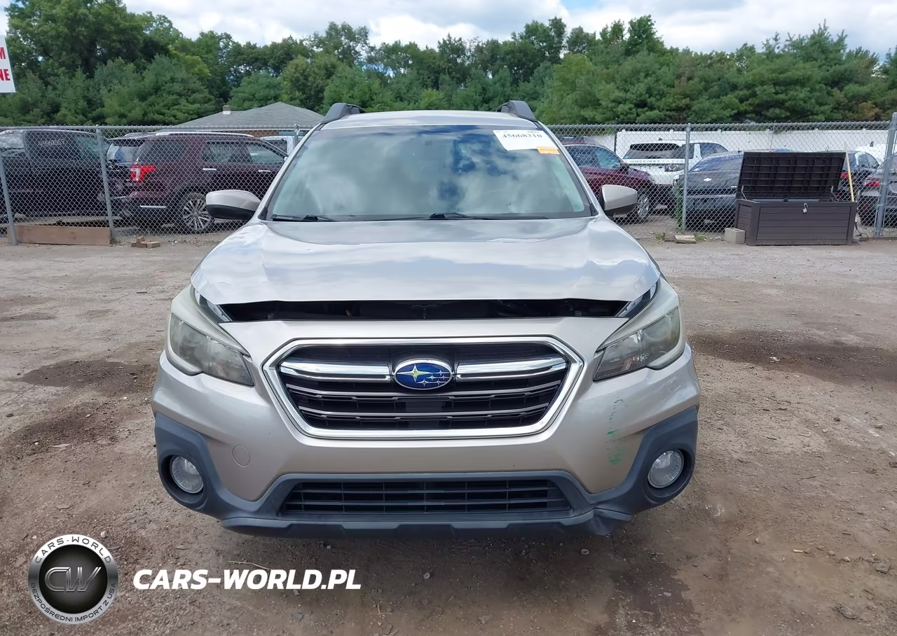 2018 Subaru Outback 2.5I Premium VIN:4S4BSACC6J3207308 - 12