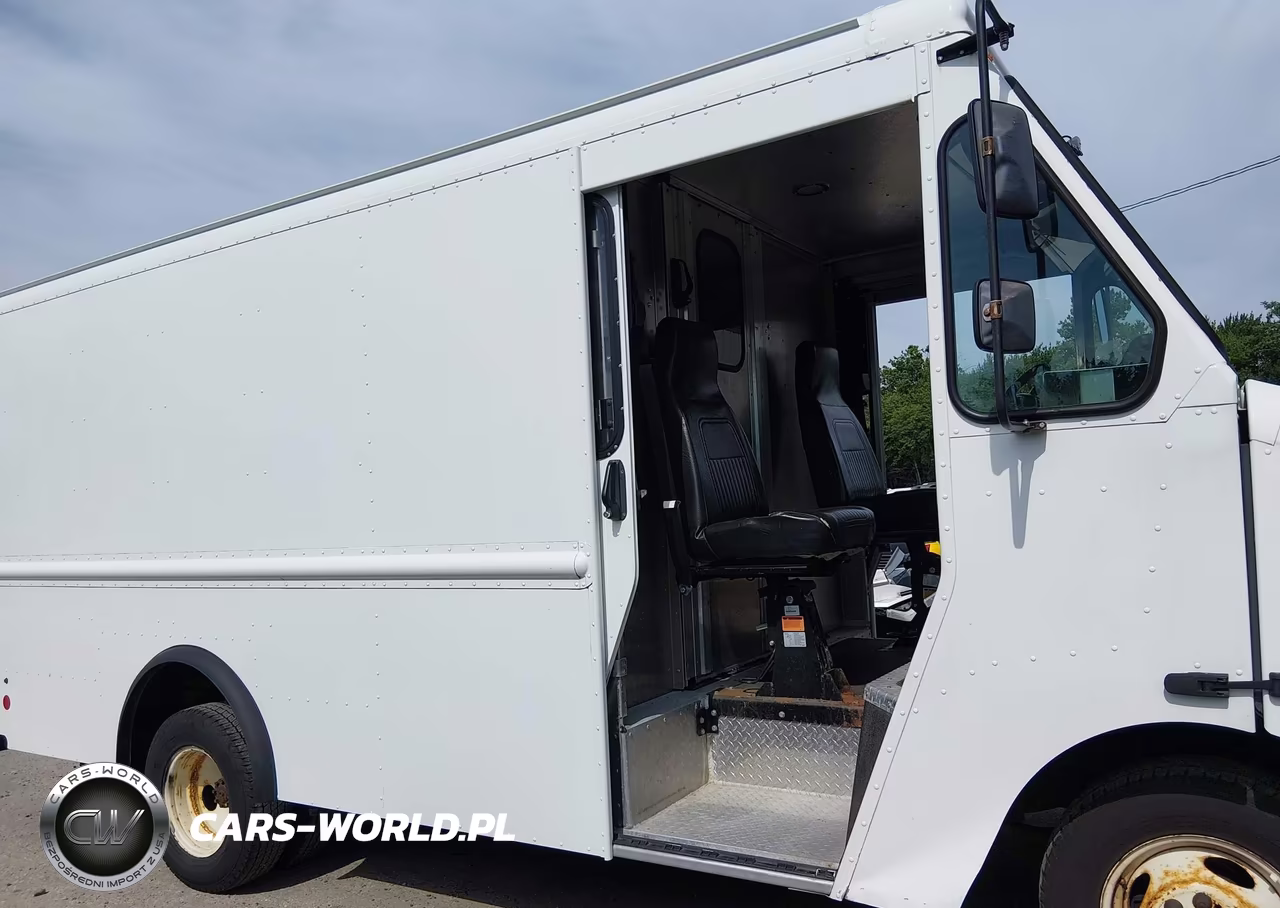 2017 Ford E-350 Stripped VIN:1FC3E3KS0HDC56335 - 13