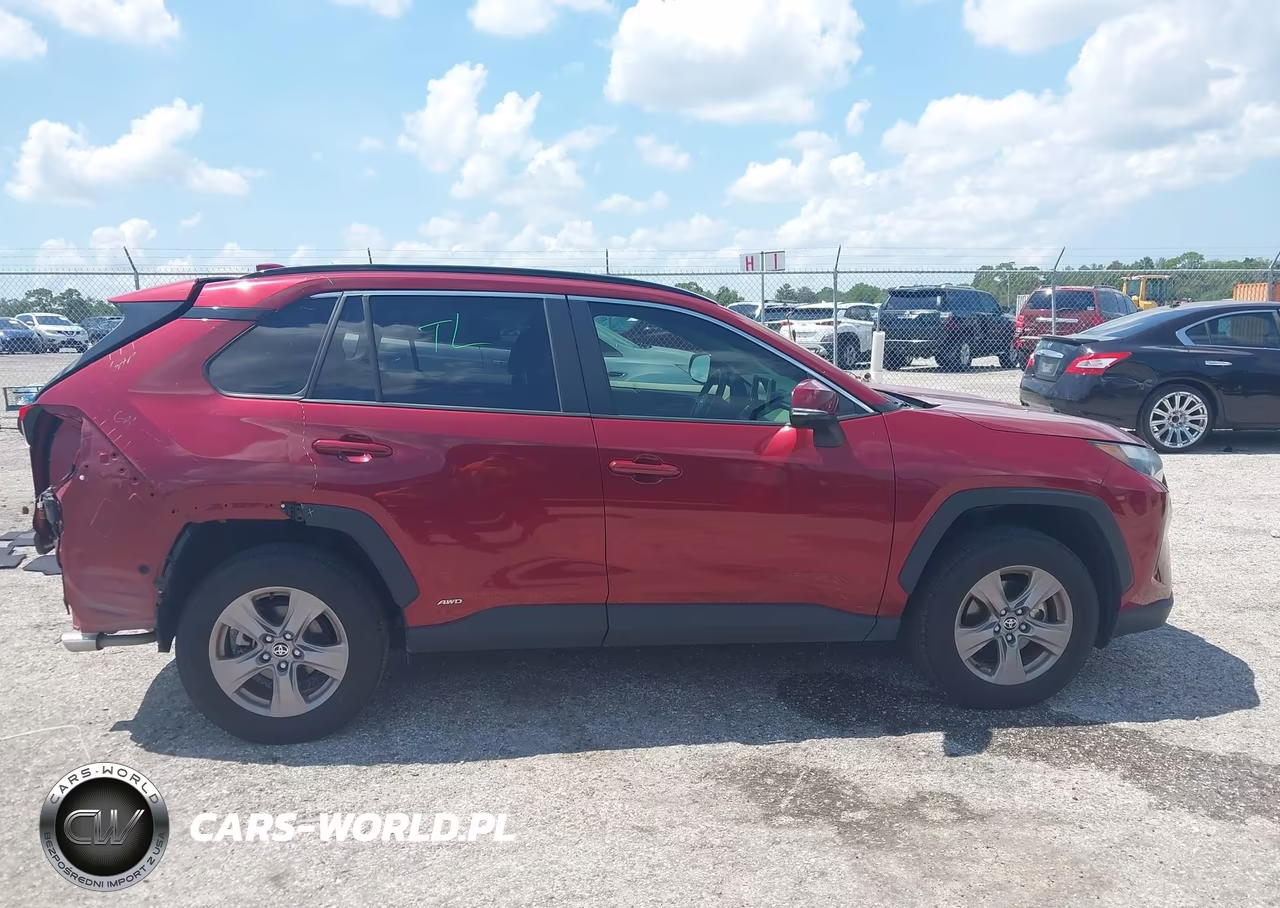 2024 Toyota Rav4 Hybrid Xle VIN:JTMRWRFVXRD246556 - 13