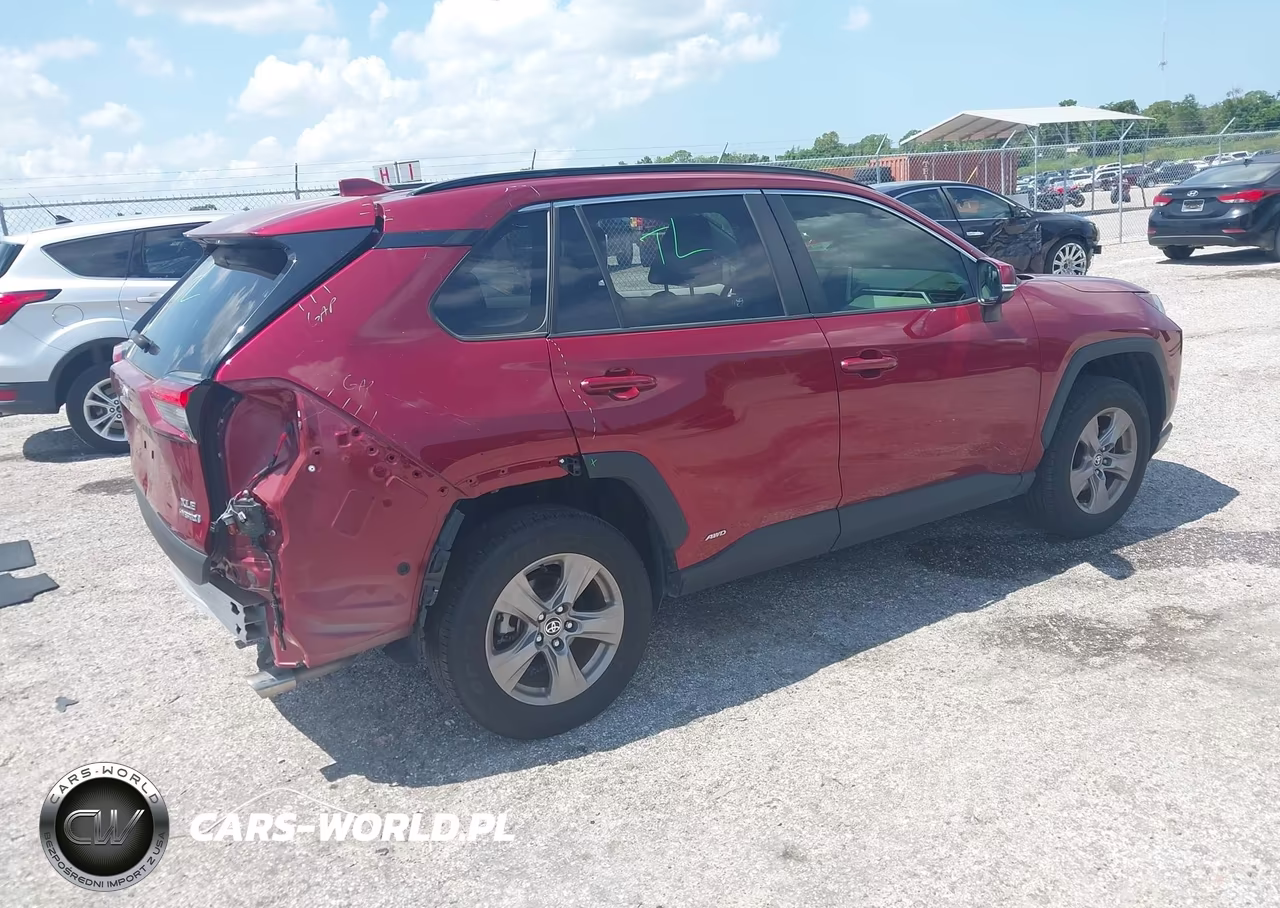 2024 Toyota Rav4 Hybrid Xle VIN:JTMRWRFVXRD246556 - 4
