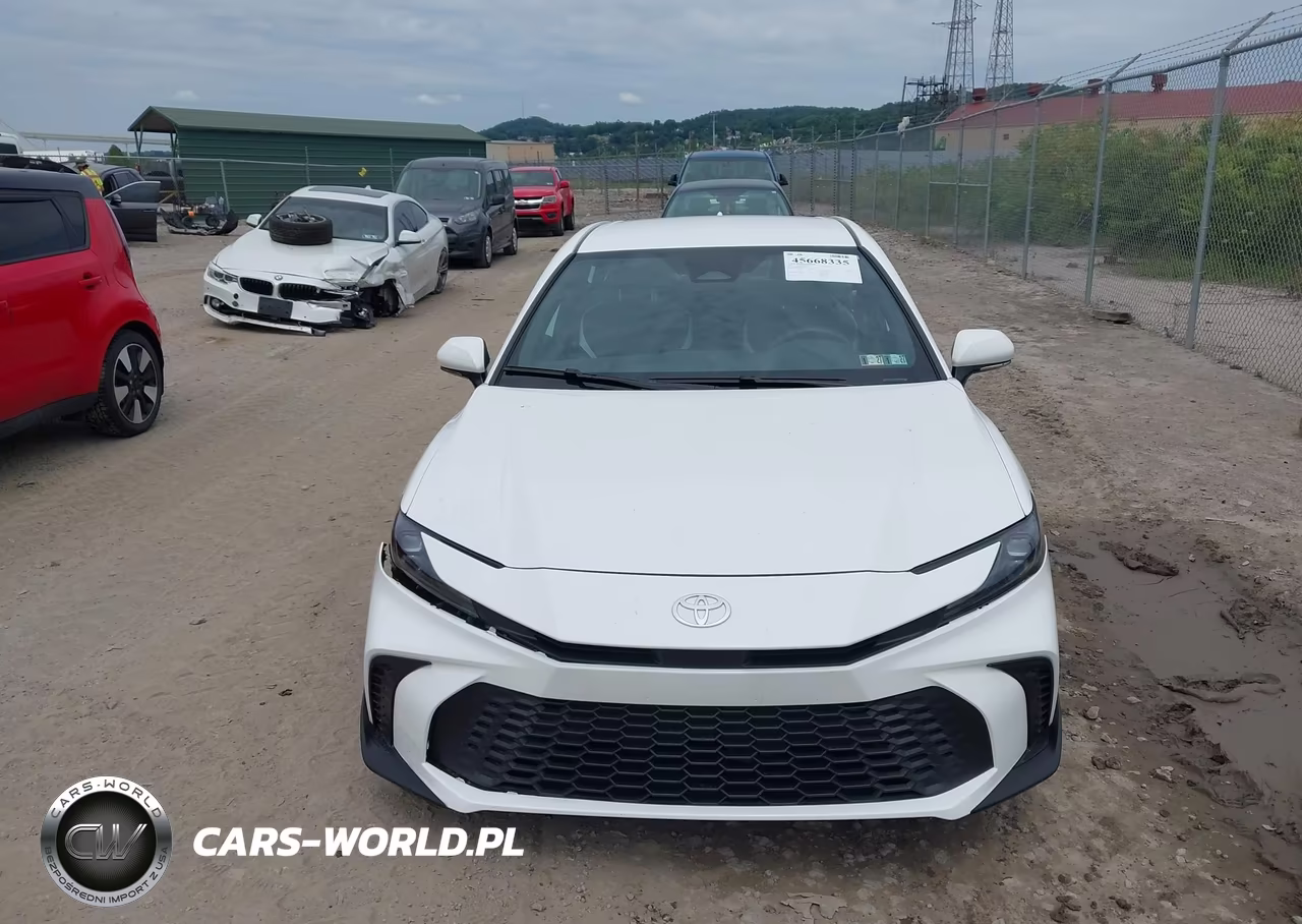 2025 Toyota Camry Se VIN:4T1DBADK7SU018192 - 13