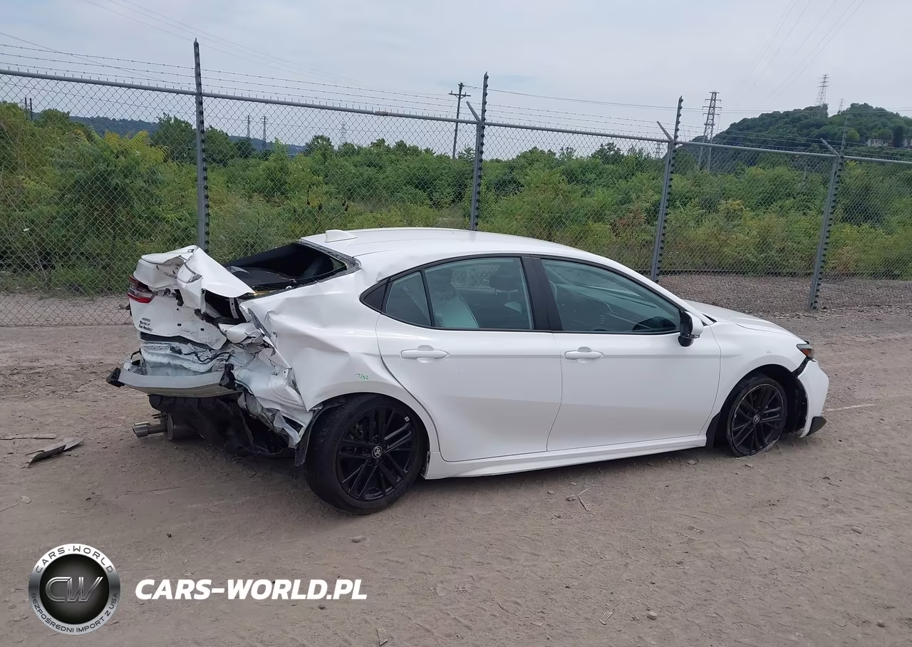 2025 Toyota Camry Se VIN:4T1DBADK7SU018192 - 14