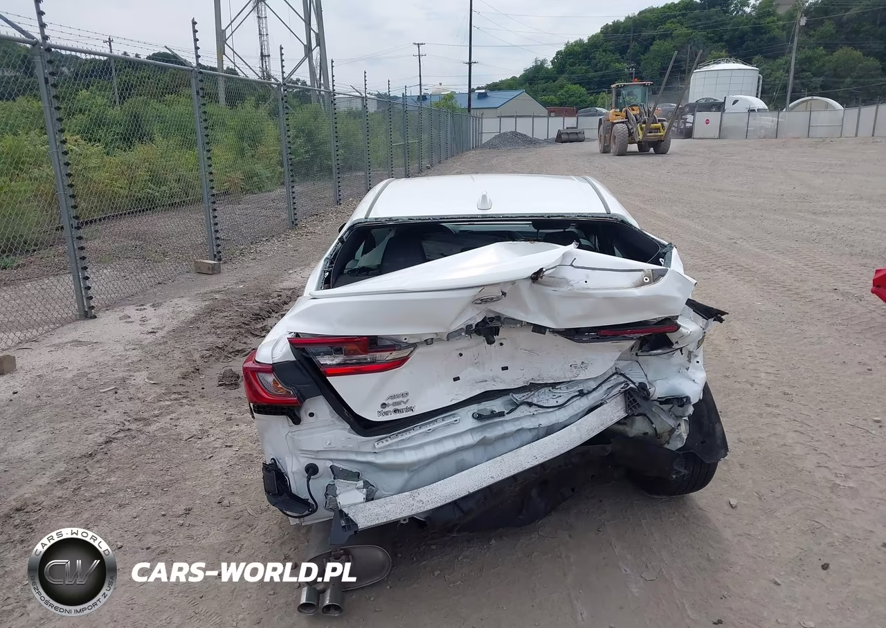 2025 Toyota Camry Se VIN:4T1DBADK7SU018192 - 17