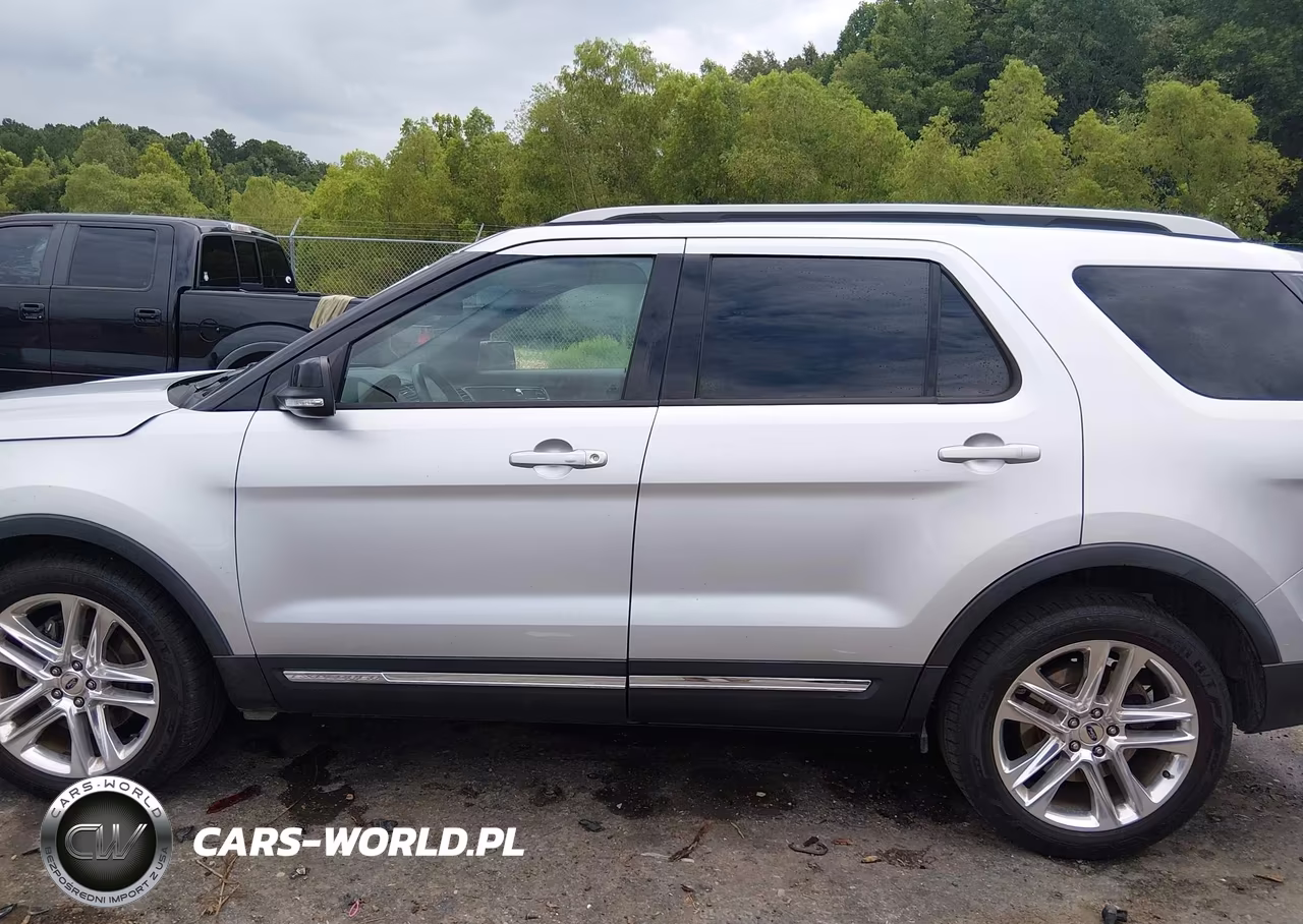 2017 Ford Explorer Xlt VIN:1FM5K7D8XHGC20253 - 14