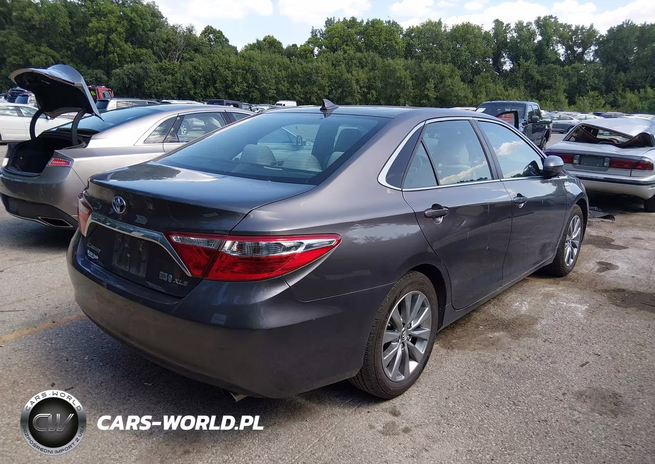 2016 Toyota Camry Hybrid Xle VIN:4T1BD1FK2GU197943 - 4