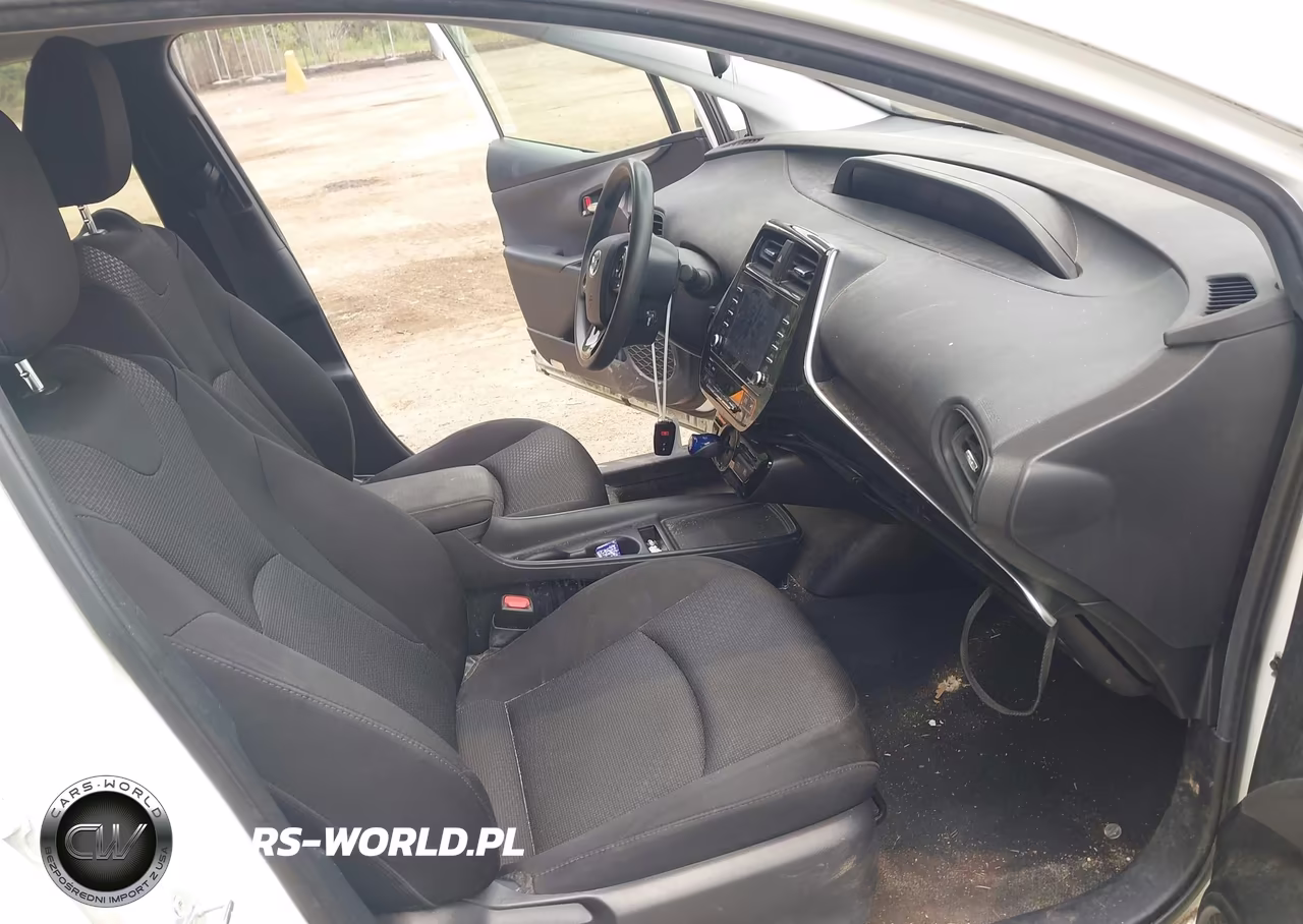 2021 Toyota Prius Le VIN:JTDKAMFU5M3145224 - 5