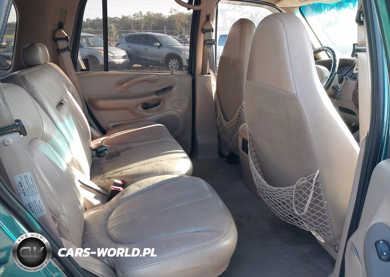 1997 Ford Expedition Eddie Bauer-Xlt VIN:1FMEU17L5VLB38828 - 8