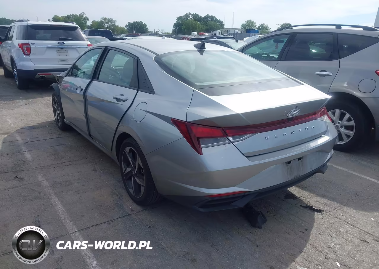 2023 Hyundai Elantra Sel VIN:5NPLS4AG8PH118790 - 3