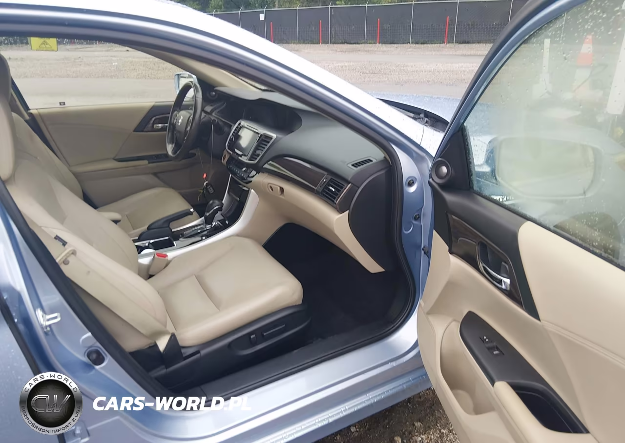 2017 Honda Accord Hybrid Touring VIN:JHMCR6F78HC021052 - 5