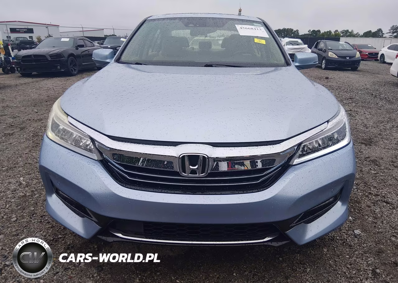 2017 Honda Accord Hybrid Touring VIN:JHMCR6F78HC021052 - 6