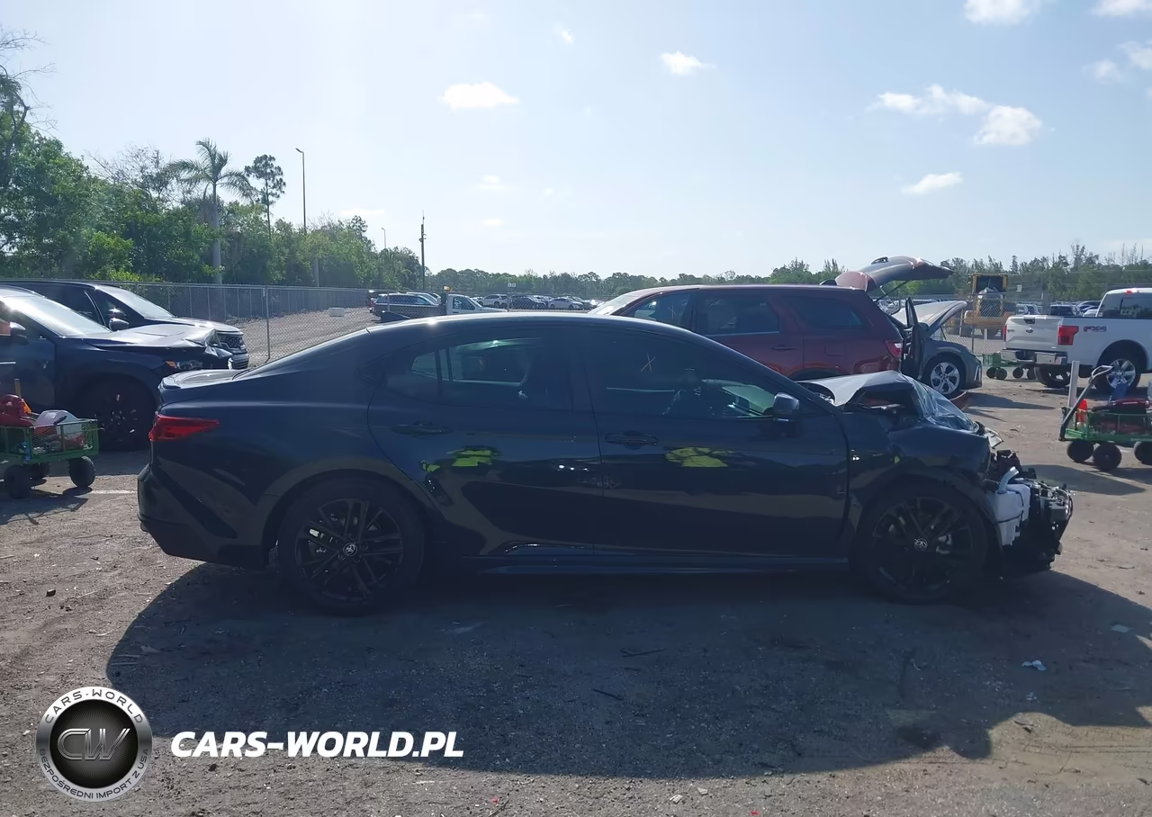 2026 Toyota Camry Se VIN:4T1DAACK1TU327498 - 13