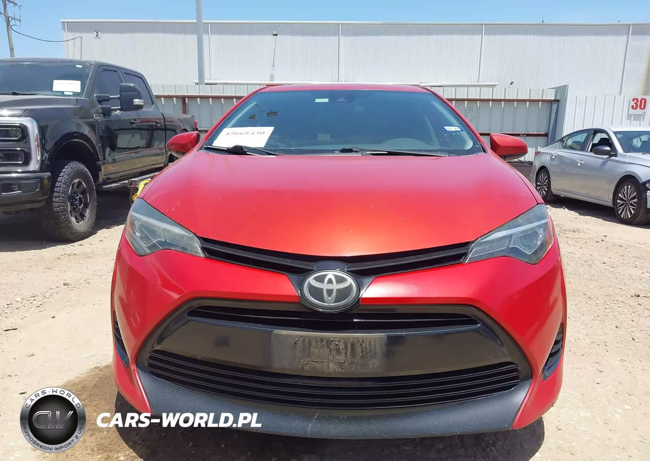 2017 Toyota Corolla Le VIN:5YFBURHE3HP601826 - 12