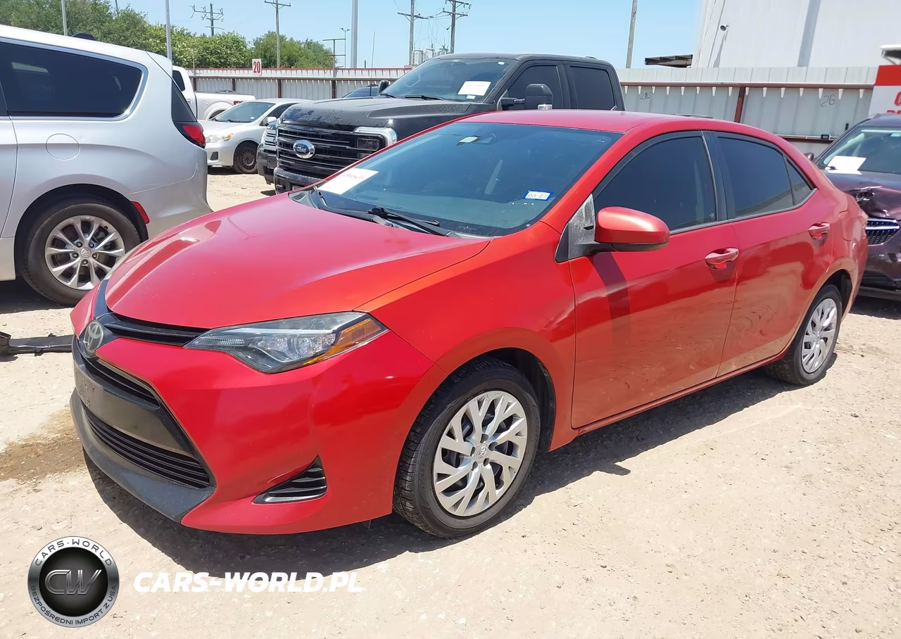 2017 Toyota Corolla Le VIN:5YFBURHE3HP601826 - 2