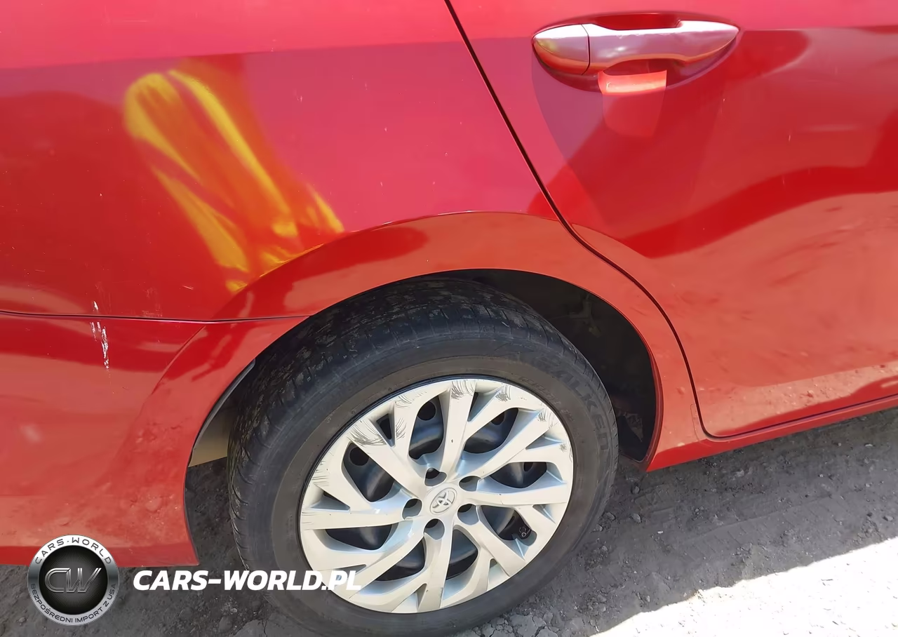 2017 Toyota Corolla Le VIN:5YFBURHE3HP601826 - 6