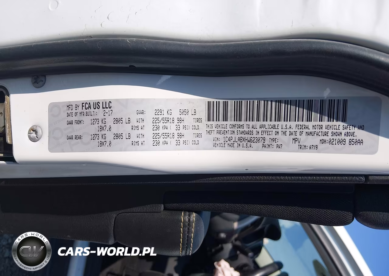 2017 Jeep Cherokee Altitude VIN:1C4PJLABXHW623079 - 9