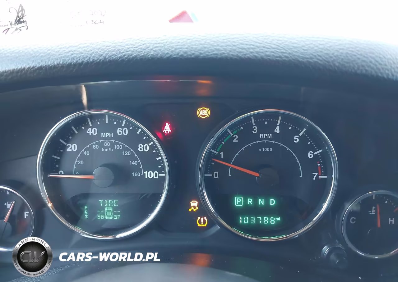 2018 Jeep Wrangler Jk Unlimited Sahara VIN:1C4BJWEG1JL844790 - 7