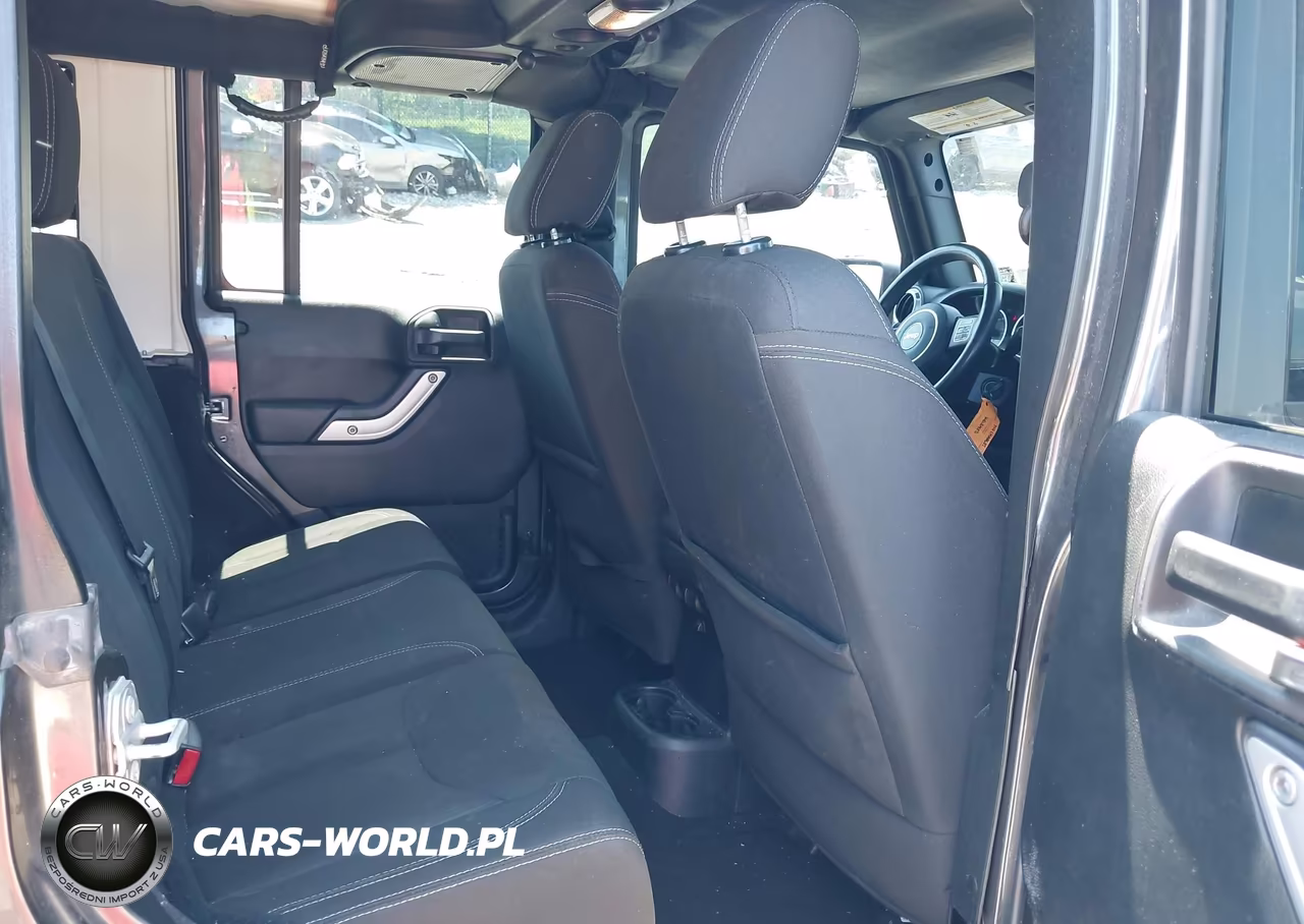 2018 Jeep Wrangler Jk Unlimited Sahara VIN:1C4BJWEG1JL844790 - 8