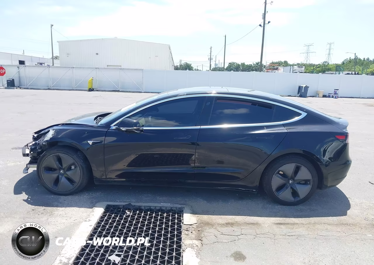 2018 Tesla Model 3 Long Range-Mid Range VIN:5YJ3E1EA0JF157231 - 14