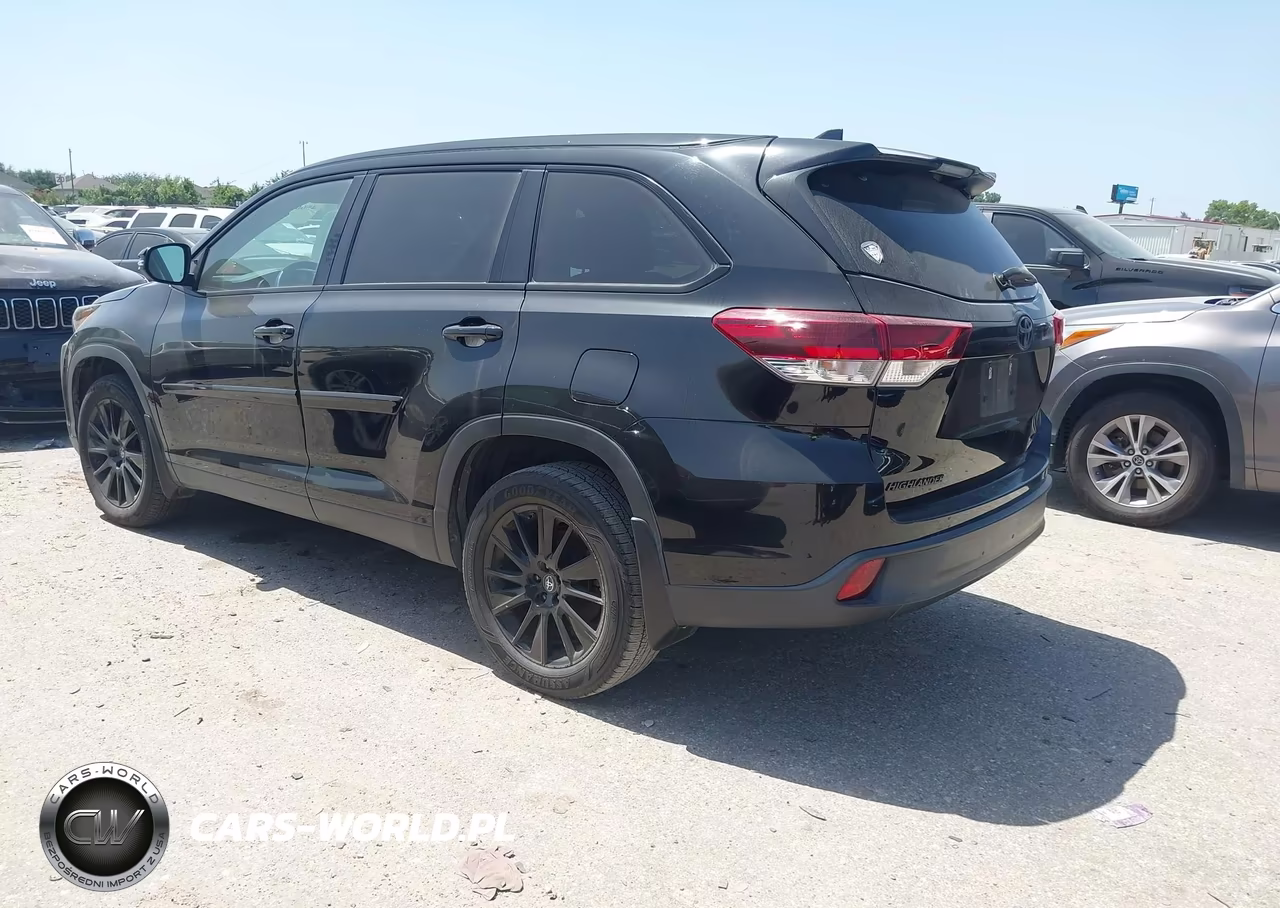 2019 Toyota Highlander Se VIN:5TDKZRFH4KS333172 - 3