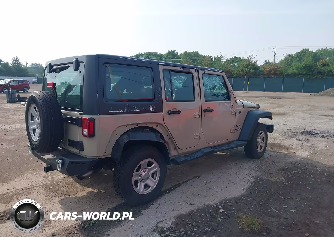 2016 Jeep Wrangler Unlimited Sport VIN:1C4BJWDG1GL318301 - 4