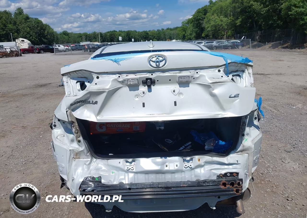 2022 Toyota Corolla Le VIN:JTDEPMAE9N3016366 - 6