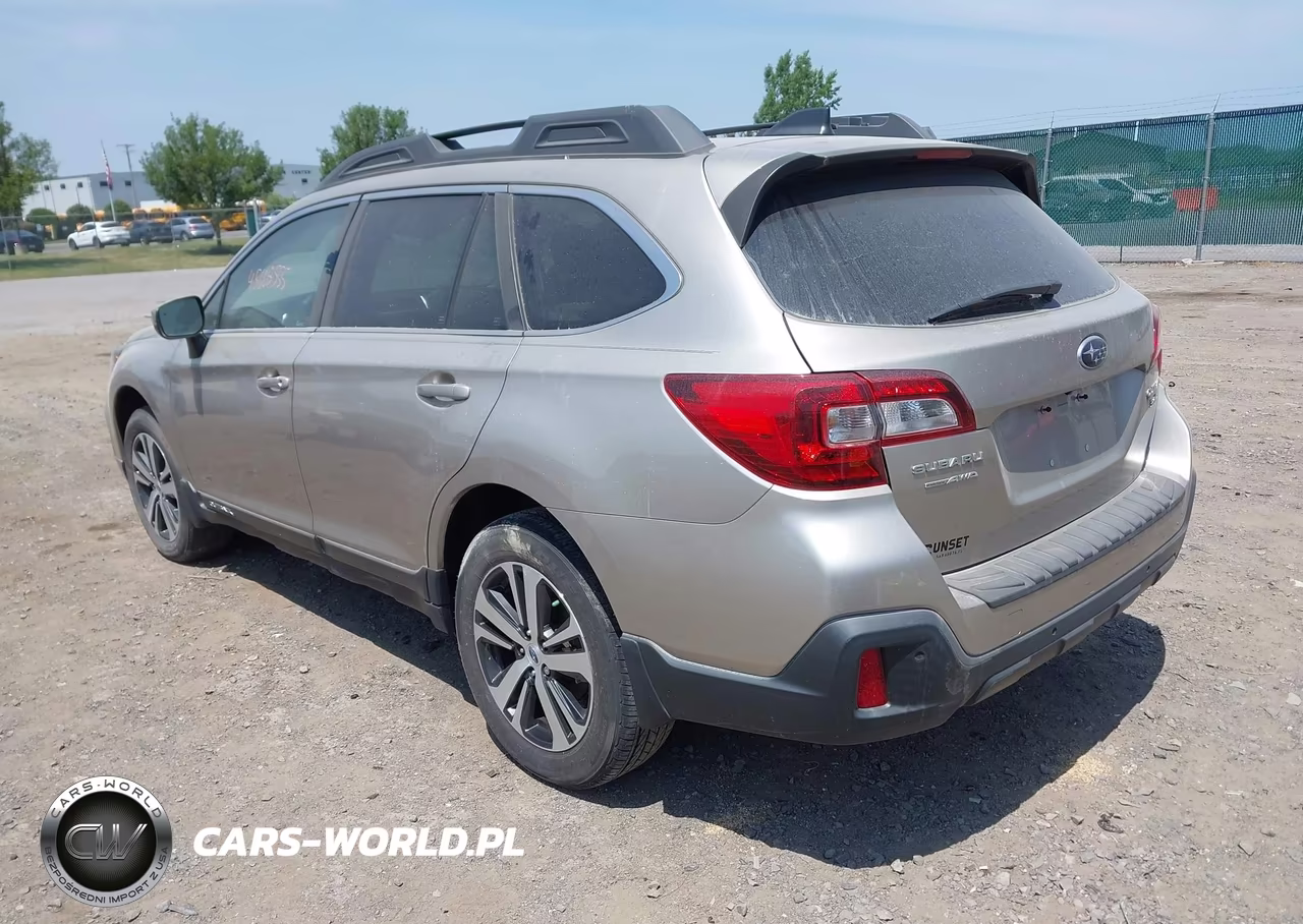 2018 Subaru Outback 3.6R Limited VIN:4S4BSENC8J3330662 - 3