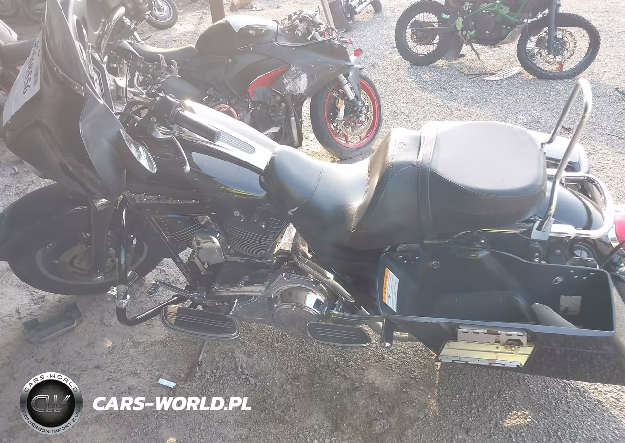 2007 Harley-Davidson Flhx VIN:1HD1KB4127Y681334 - 13