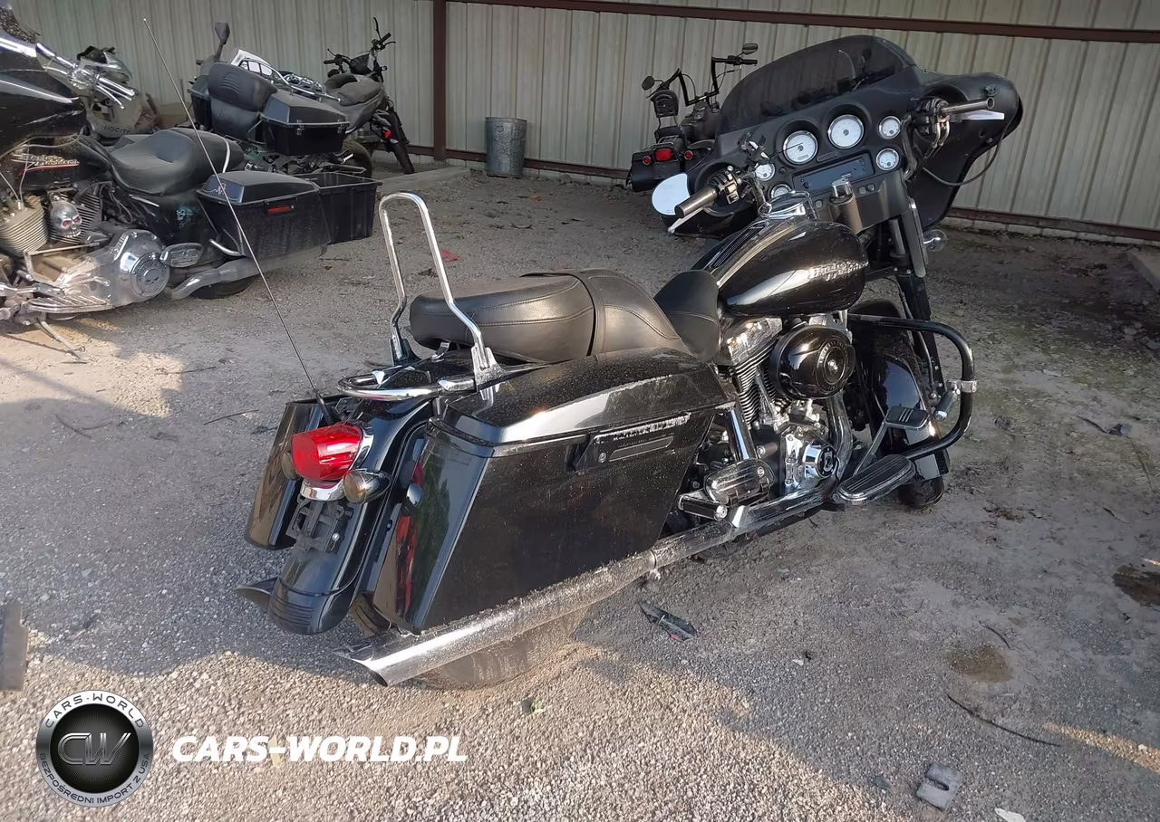 2007 Harley-Davidson Flhx VIN:1HD1KB4127Y681334 - 4