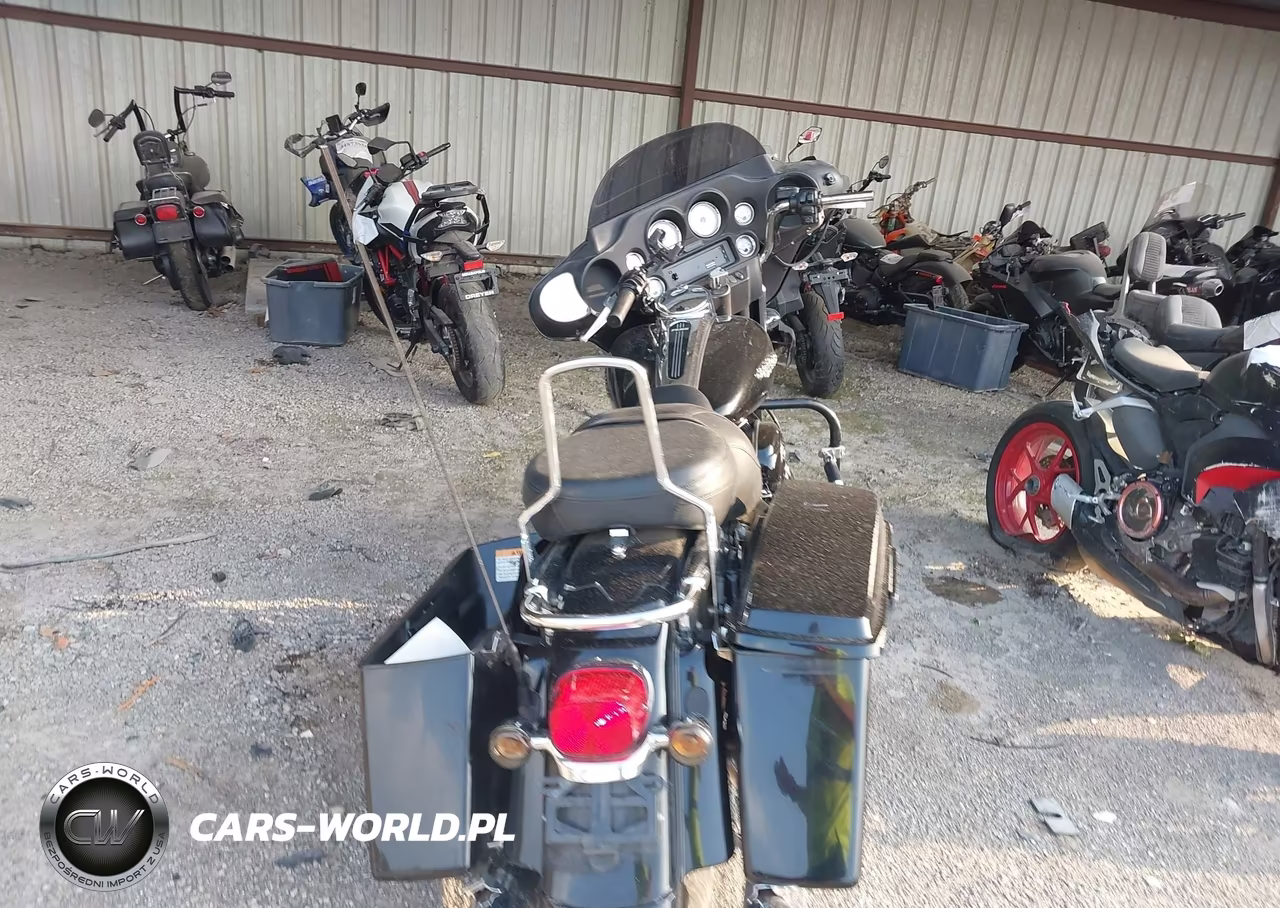 2007 Harley-Davidson Flhx VIN:1HD1KB4127Y681334 - 6