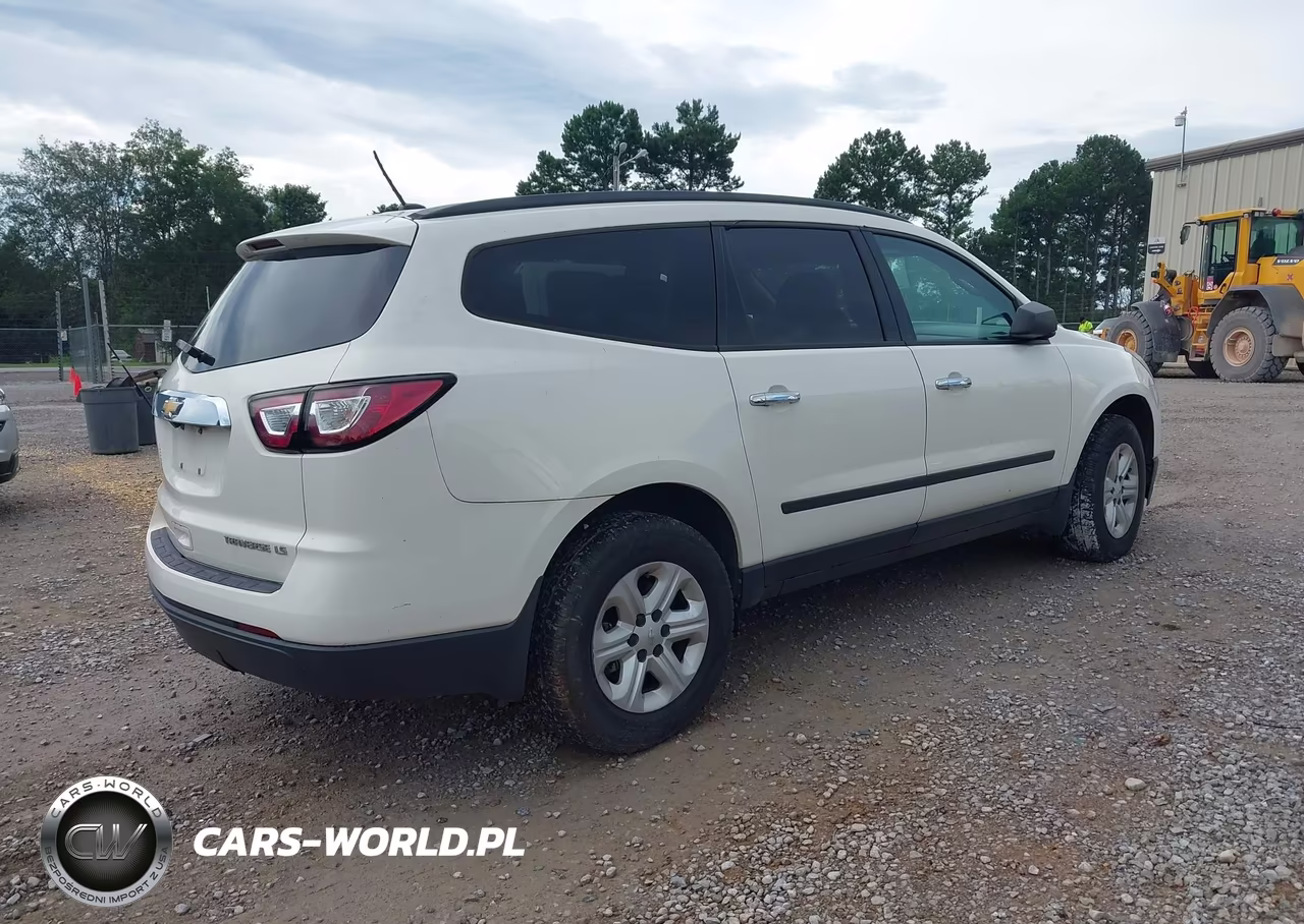 2015 Chevrolet Traverse Ls VIN:1GNKRFED9FJ127255 - 4