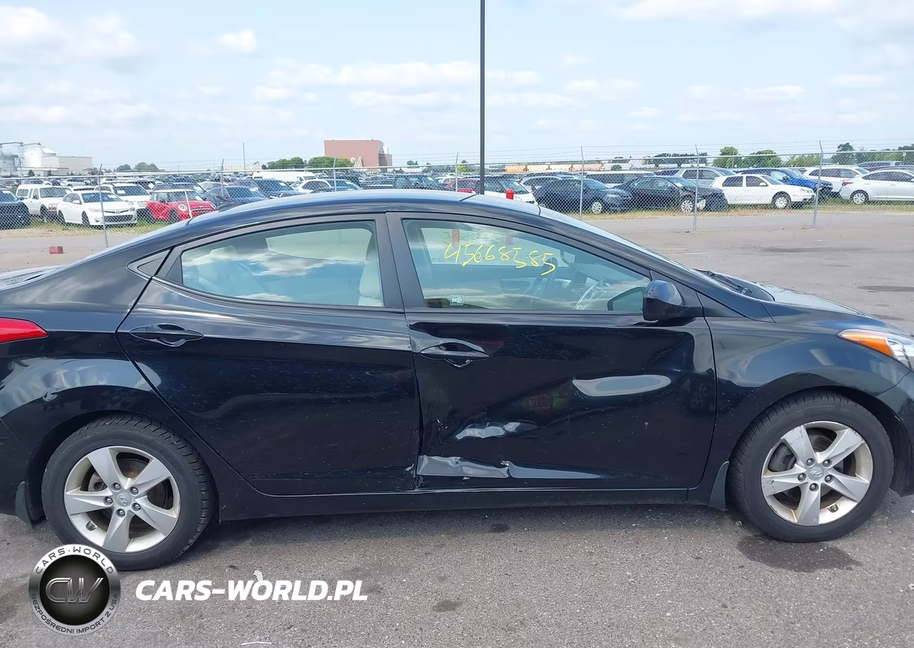 2011 Hyundai Elantra Gls VIN:5NPDH4AE7BH058401 - 13