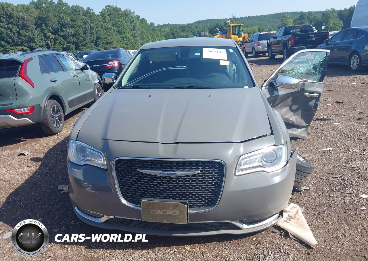 2019 Chrysler 300 Limited VIN:2C3CCAEG3KH689664 - 13