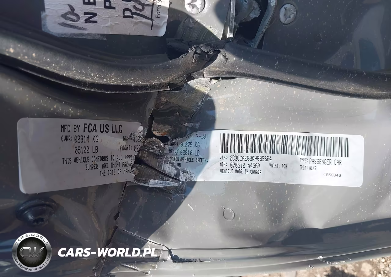 2019 Chrysler 300 Limited VIN:2C3CCAEG3KH689664 - 9