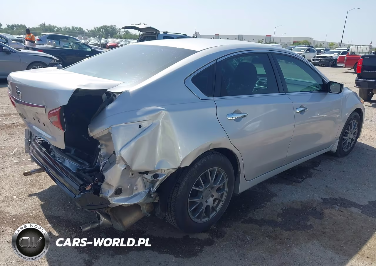2018 Nissan Altima 2.5 S VIN:1N4AL3AP1JC287928 - 4
