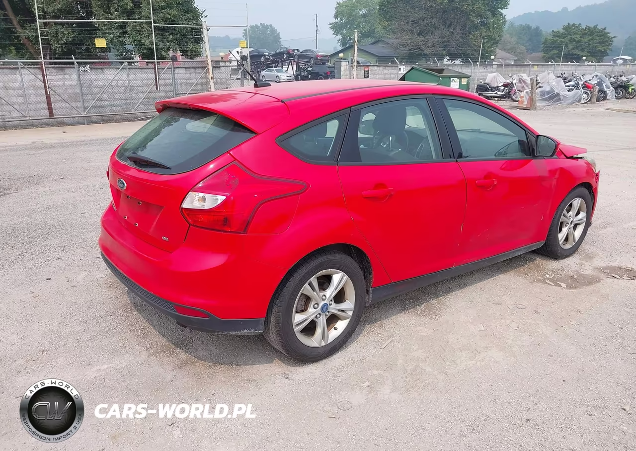 2012 Ford Focus Se VIN:1FAHP3K22CL244403 - 4