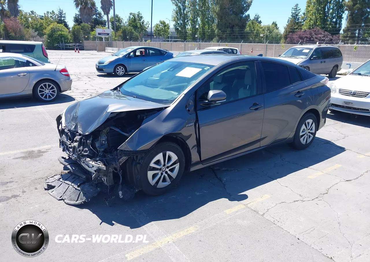 2017 Toyota Prius Two VIN:JTDKBRFU1H3572643 - 2