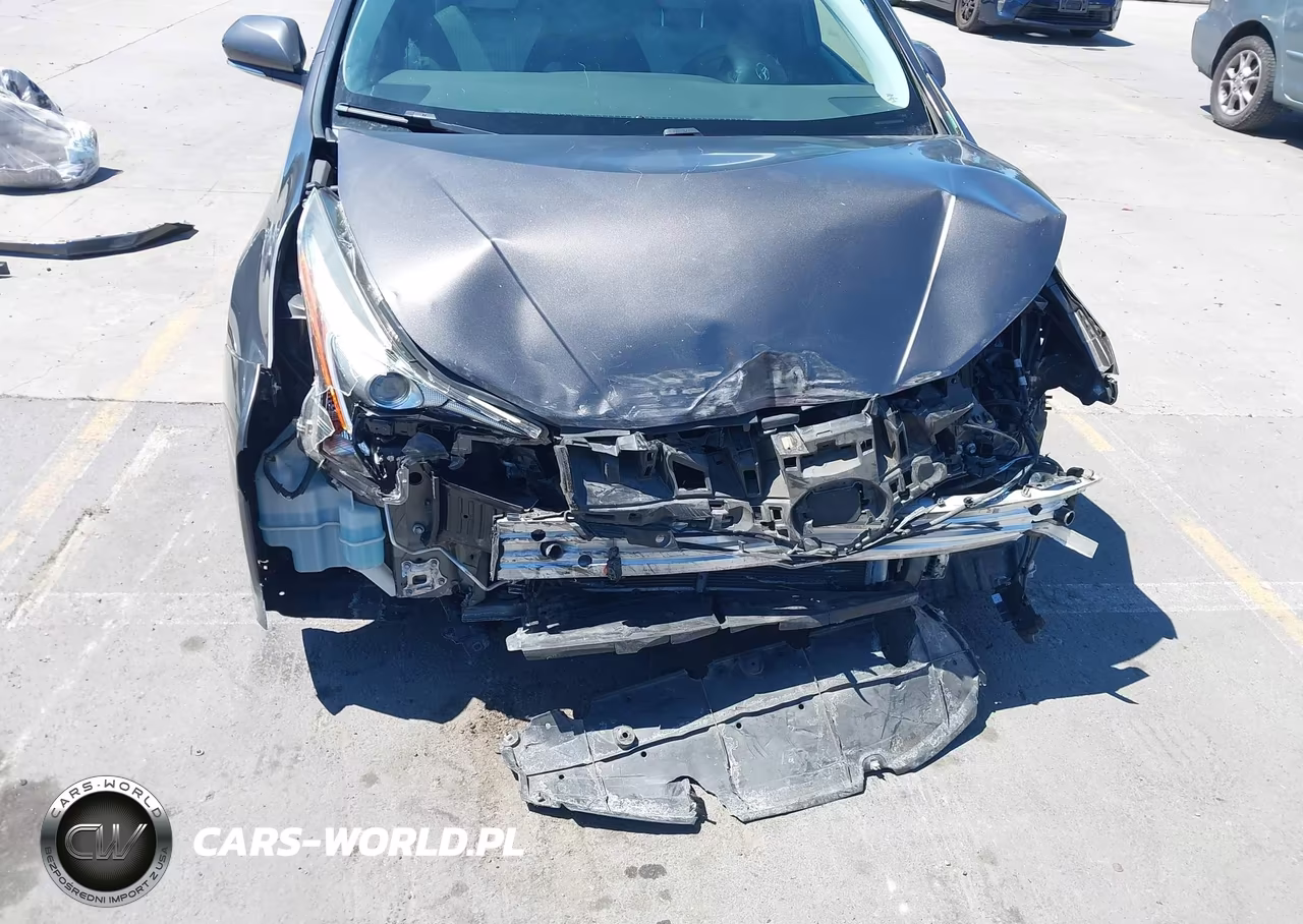 2017 Toyota Prius Two VIN:JTDKBRFU1H3572643 - 6